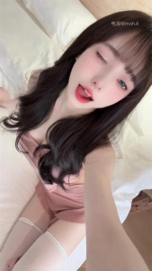 这个妹纸有点意思-异梦资源站